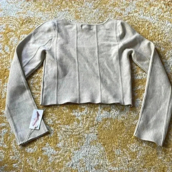 Jessica Simpson soft scoop neck cropped ribbed sweater large NWT - Picture 5 of 5